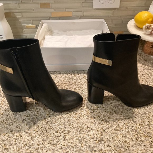 Givenchy Leather Booties - Picture 2 of 10